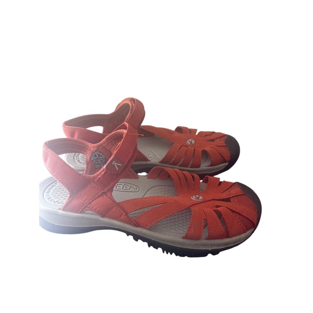 KEEN Rose Women's Sz 9 Redwood Suede Closed Toe Hiking Outdoor Sandals m